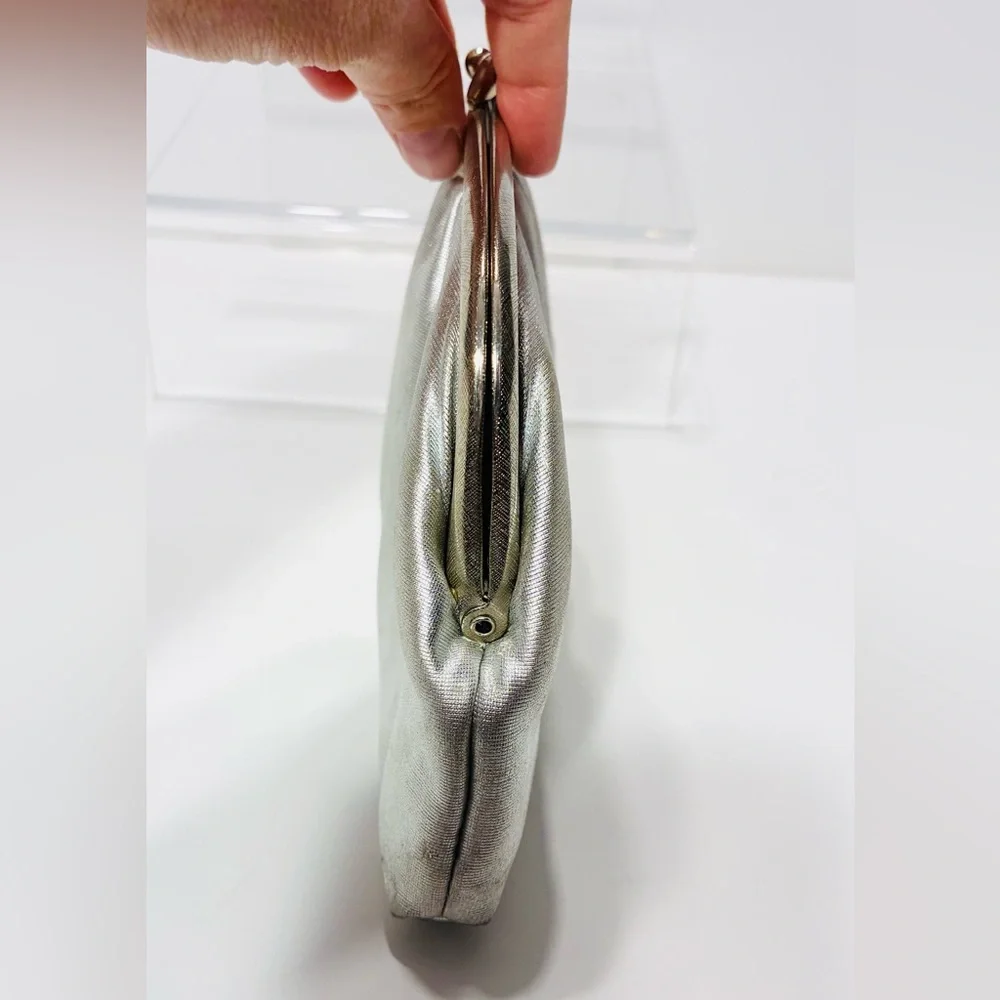 Vintage Made In Hong Kong Handmade Silver Fabric Clutch 9”W x 5.5”H